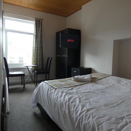 Hotel Hill Breeze House Merthyr Tydfil Exterior foto