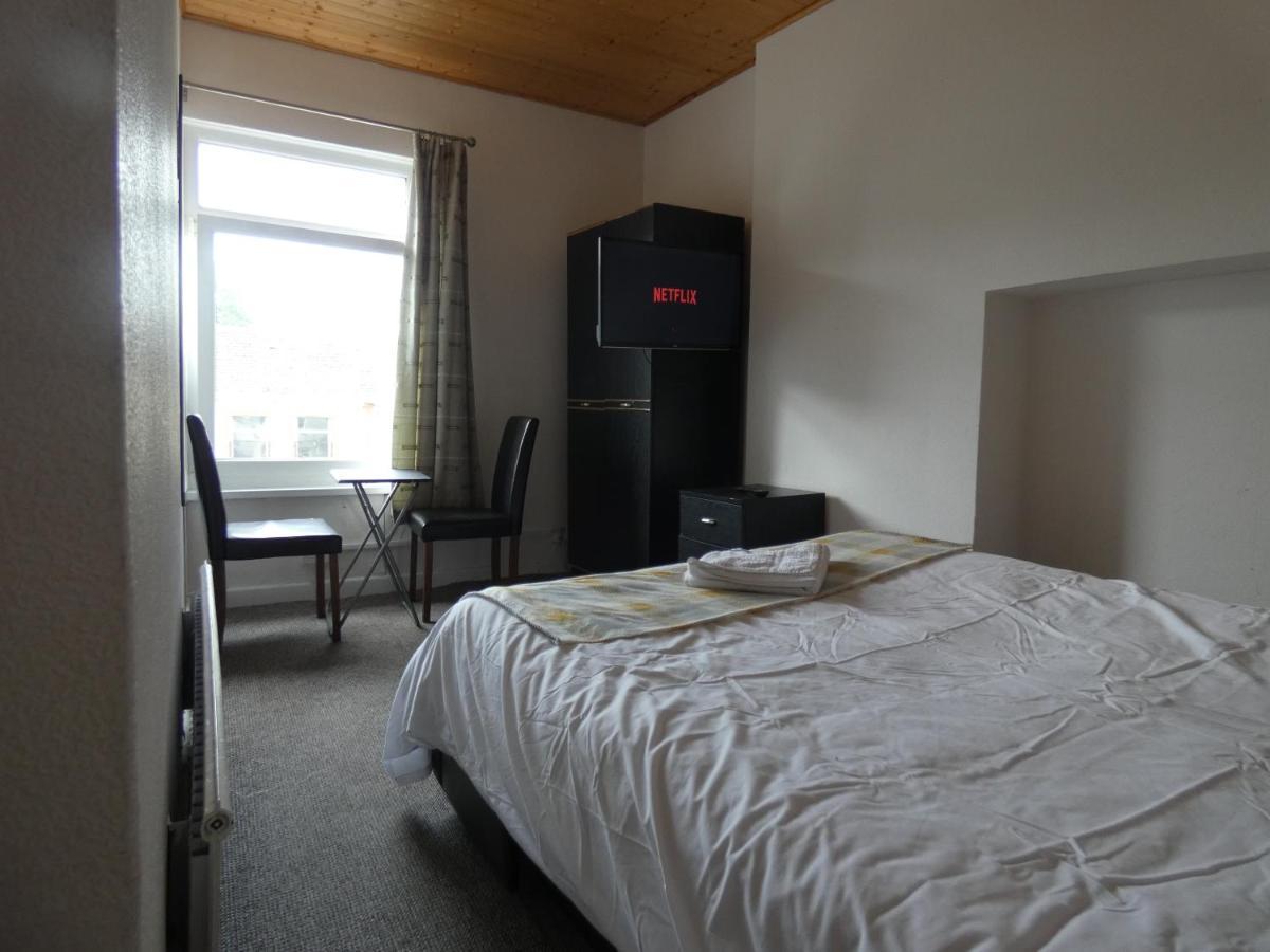 Hotel Hill Breeze House Merthyr Tydfil Exterior foto